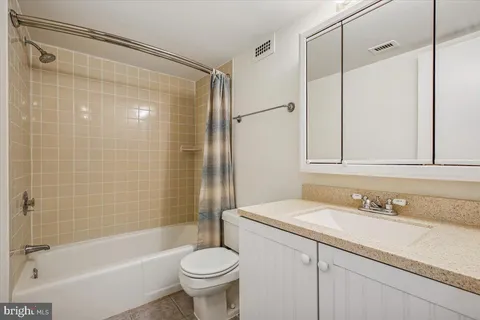 $199,000 | 9039 Sligo Creek Parkway, Unit 606, Silver Spring, MD 20901