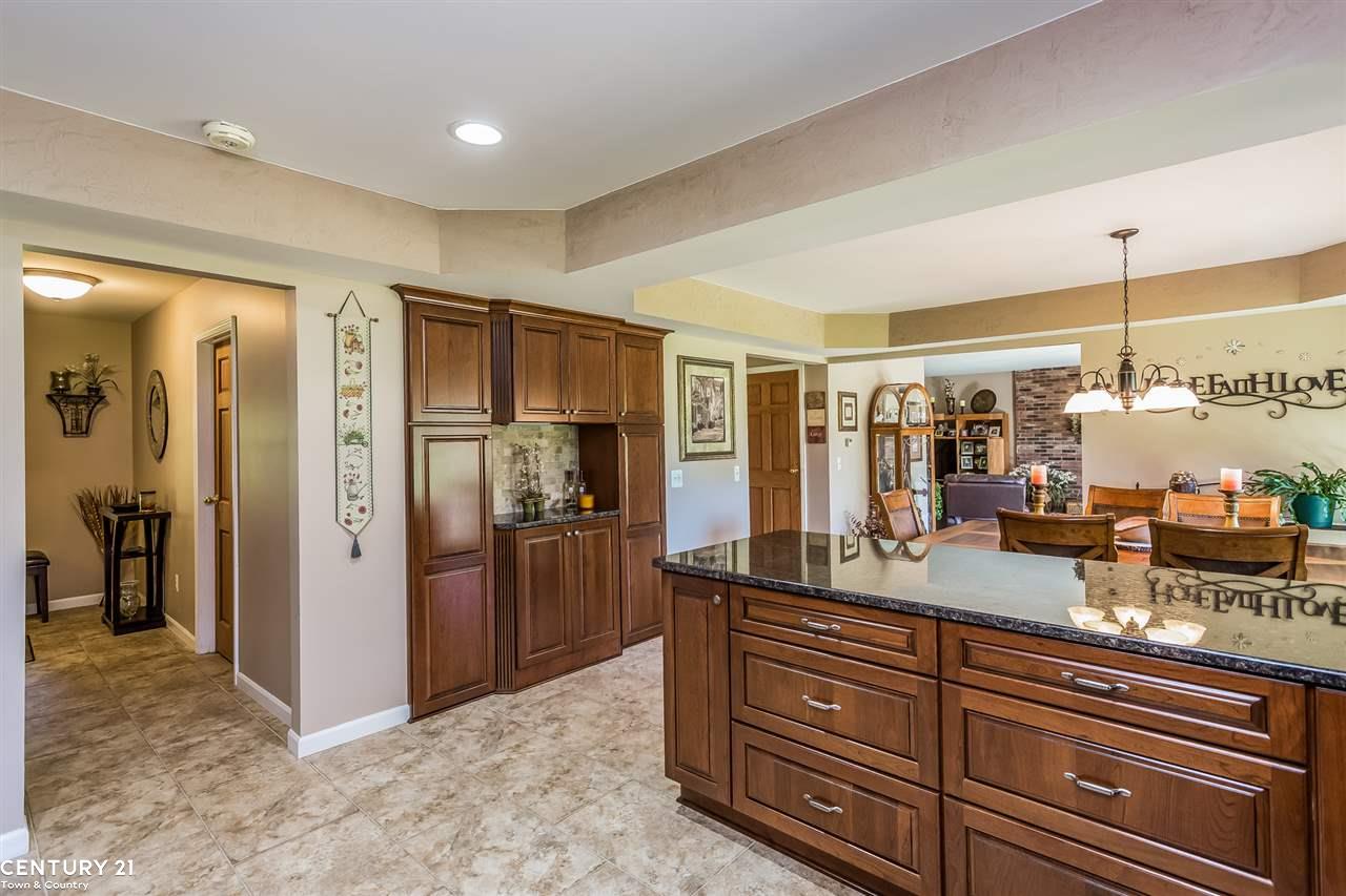50150 Shelby Road Utica, MI 48317 - Photo 12 of 72 Gallery Image 12