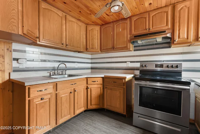 $135,000 | 312 West Ridge Street, Lansford, PA 18232