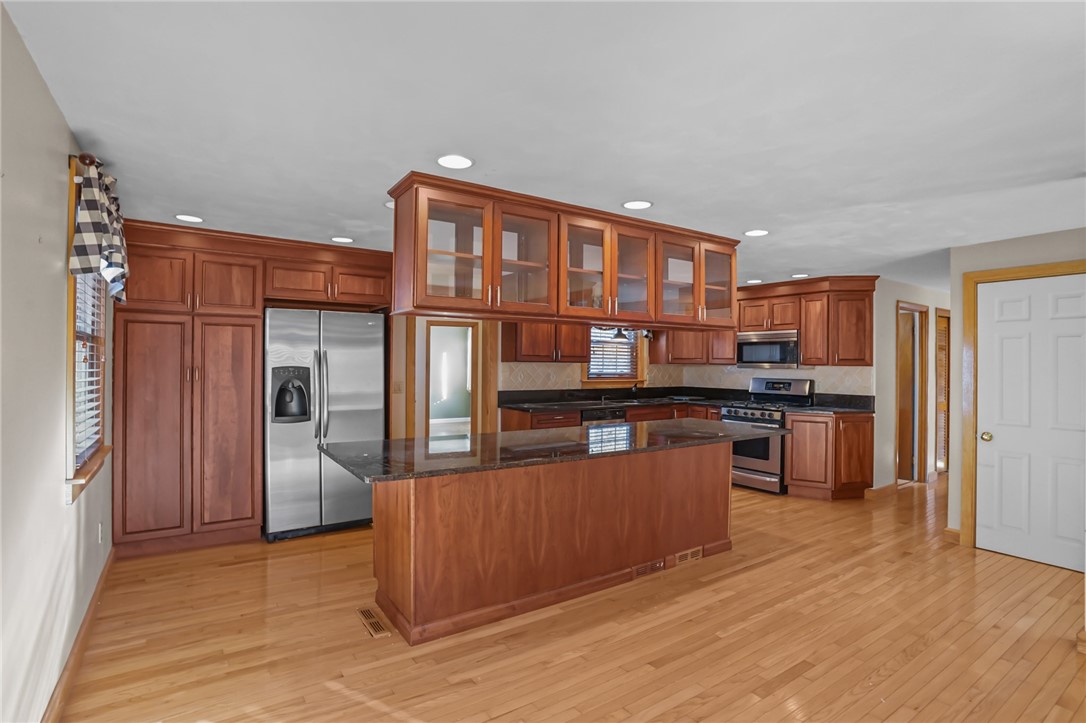 9 Holmes Road Coventry, RI 02816 - Photo 5 of 36 Gallery Image 5