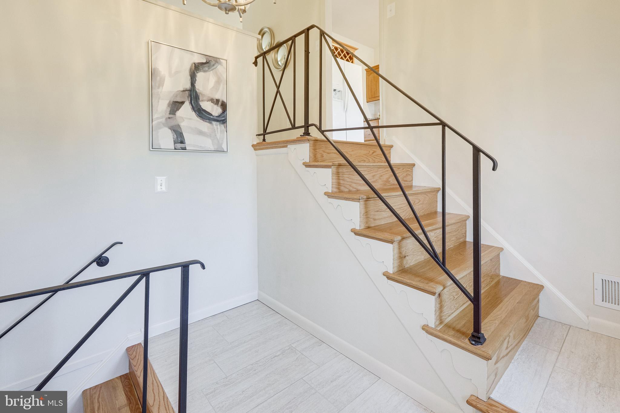 129 Claybrook Drive Silver Spring, MD 20902 - Photo 2 of 36