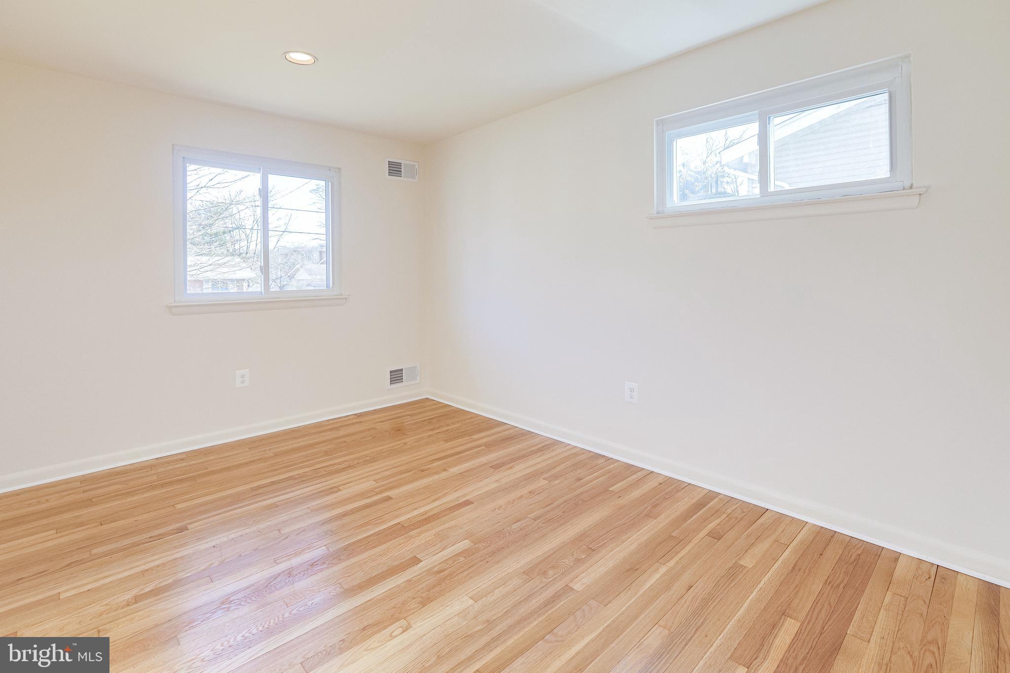 129 Claybrook Drive Silver Spring, MD 20902 - Photo 18 of 36