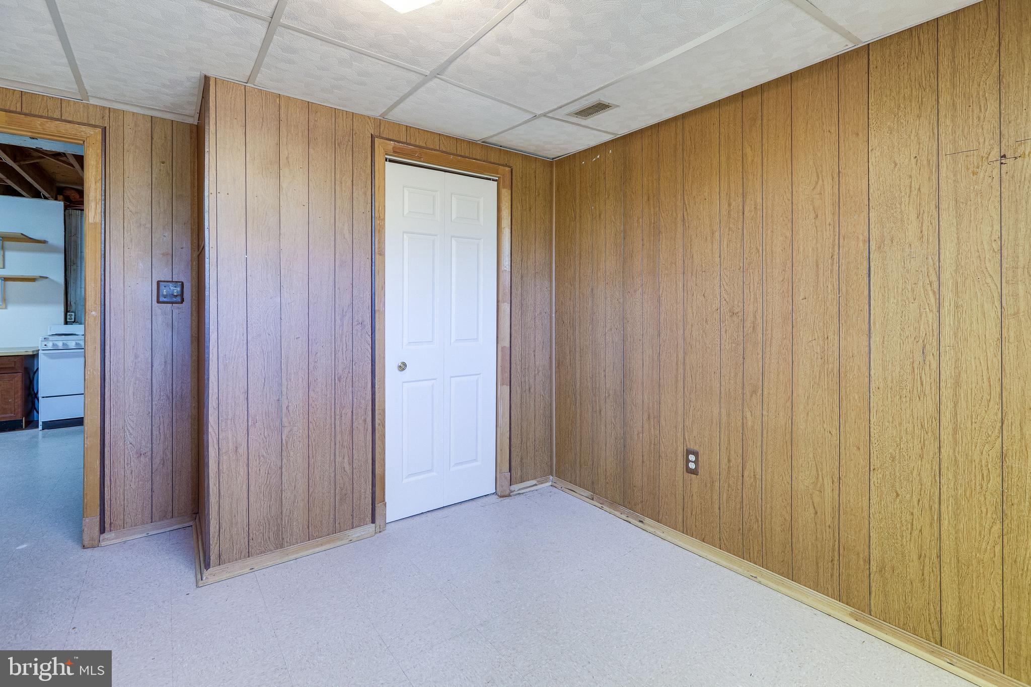 129 Claybrook Drive Silver Spring, MD 20902 - Photo 26 of 36