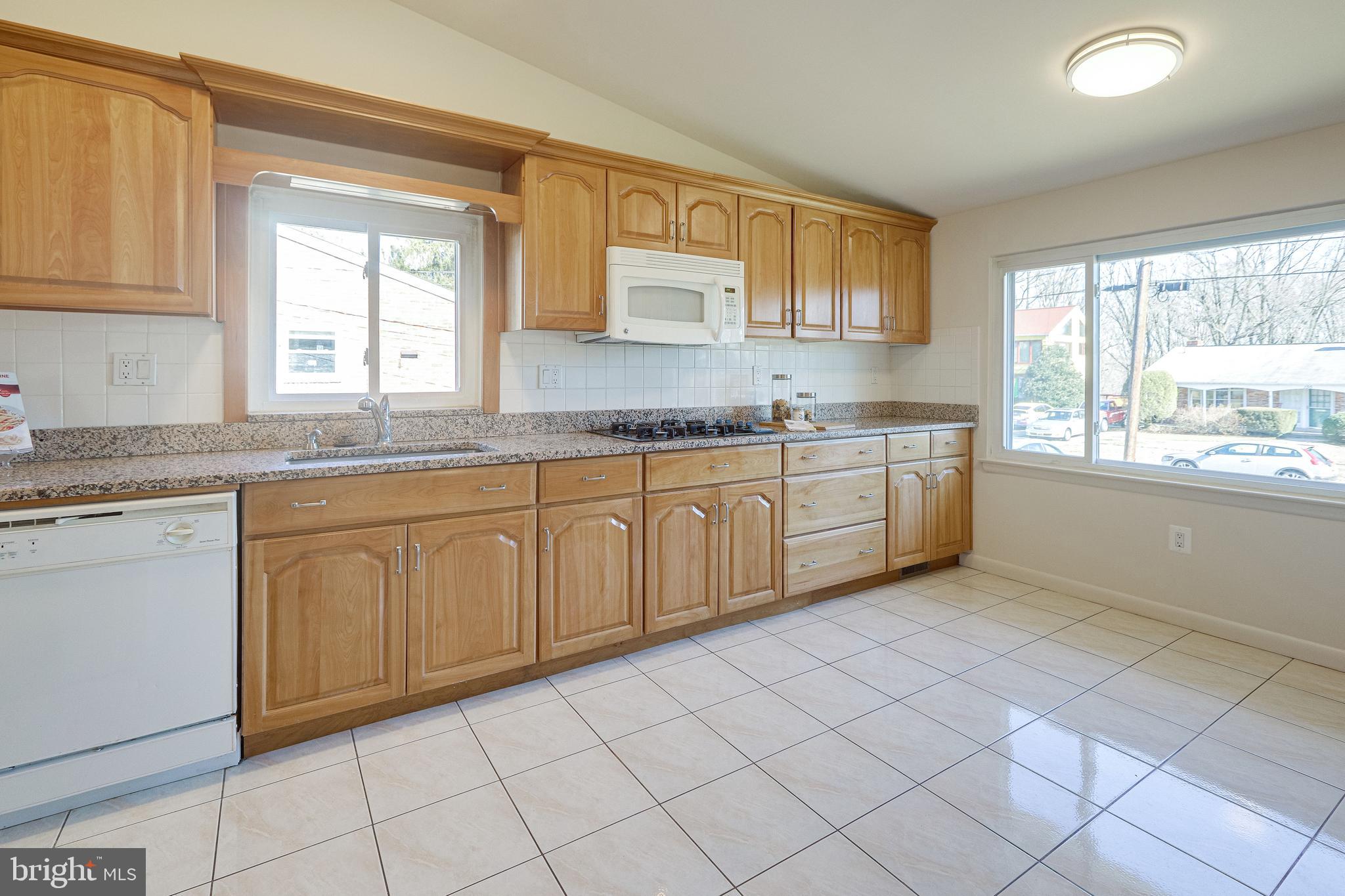 129 Claybrook Drive Silver Spring, MD 20902 - Photo 10 of 36