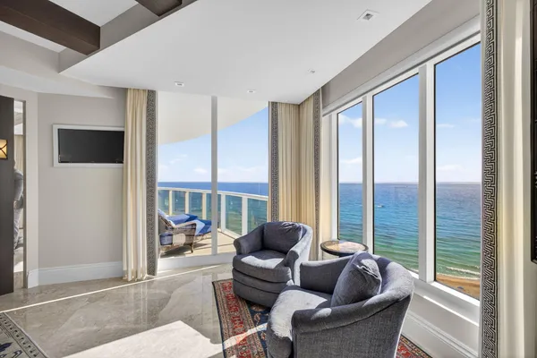 $4,250,000 | 2700 North Ocean Drive, Unit 1401A, Riviera Beach, FL 33404