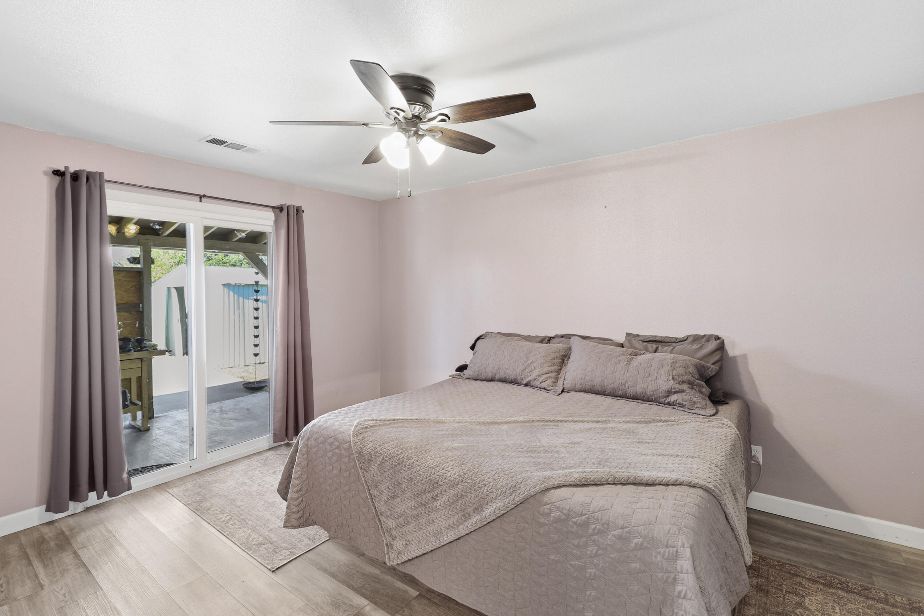 4143 St Patricks Avenue Redding, CA 96003 - Photo 23 of 38 23-010