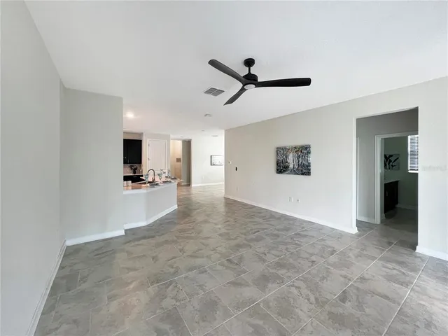 $2,700 | 2155 Camden Loop, Davenport, FL 33837