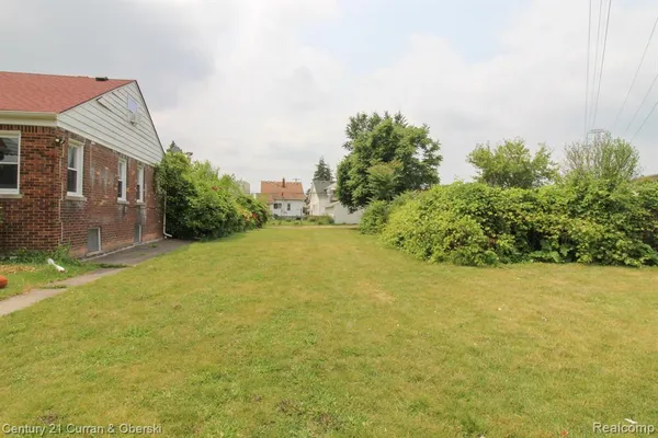 $25,000 | 5861 Bingham Street, Dearborn, MI 48126