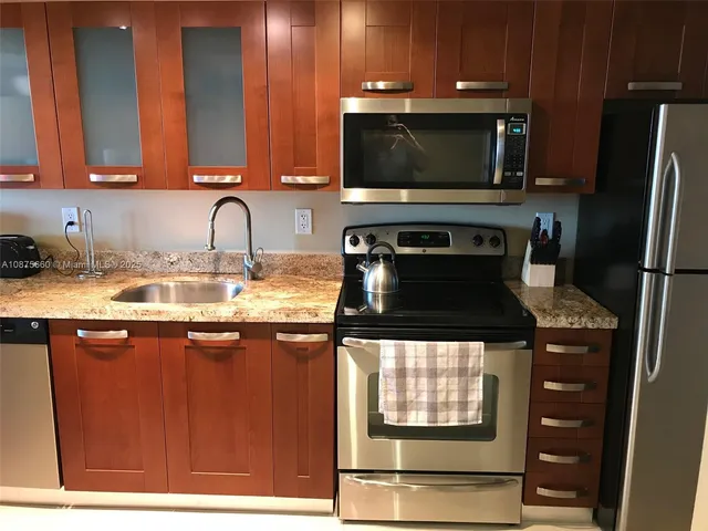 $3,500 | 100 Lincoln Road, Unit 1226, Miami Beach, FL 33139