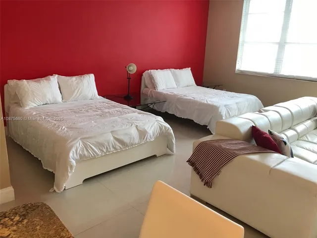 $3,500 | 100 Lincoln Road, Unit 1226, Miami Beach, FL 33139