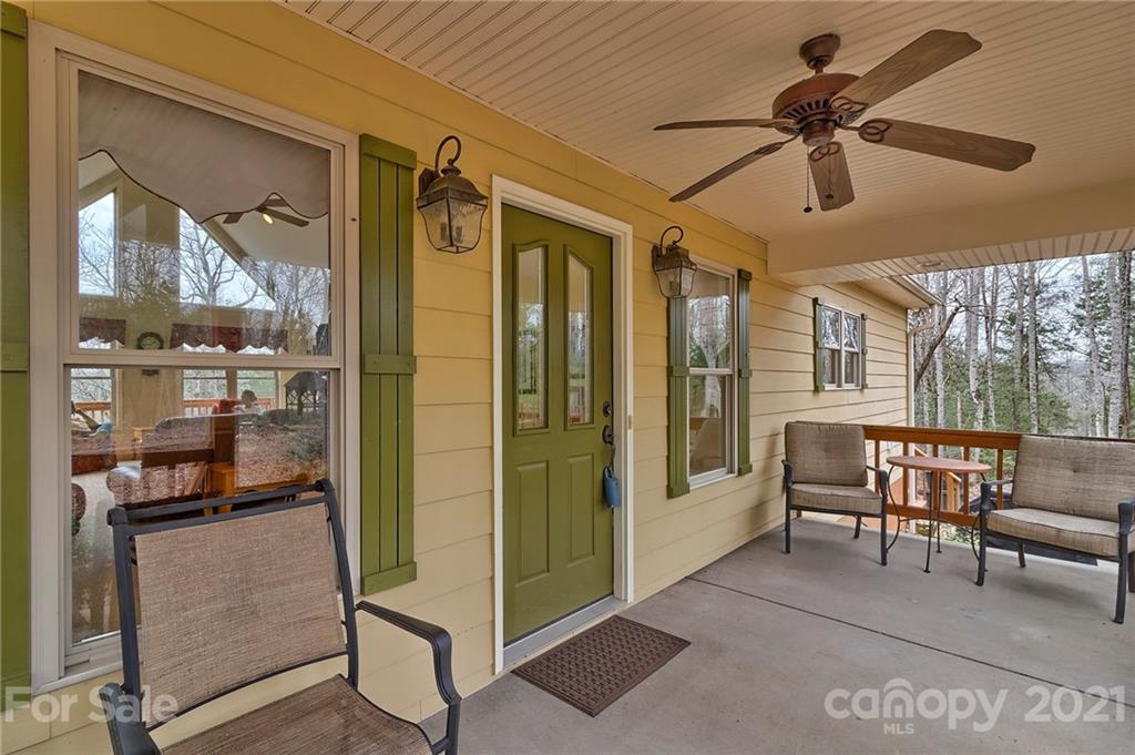 440 Narrow Gauge Road Dallas, NC 28034 - Photo 5 of 28 Gallery Image 5