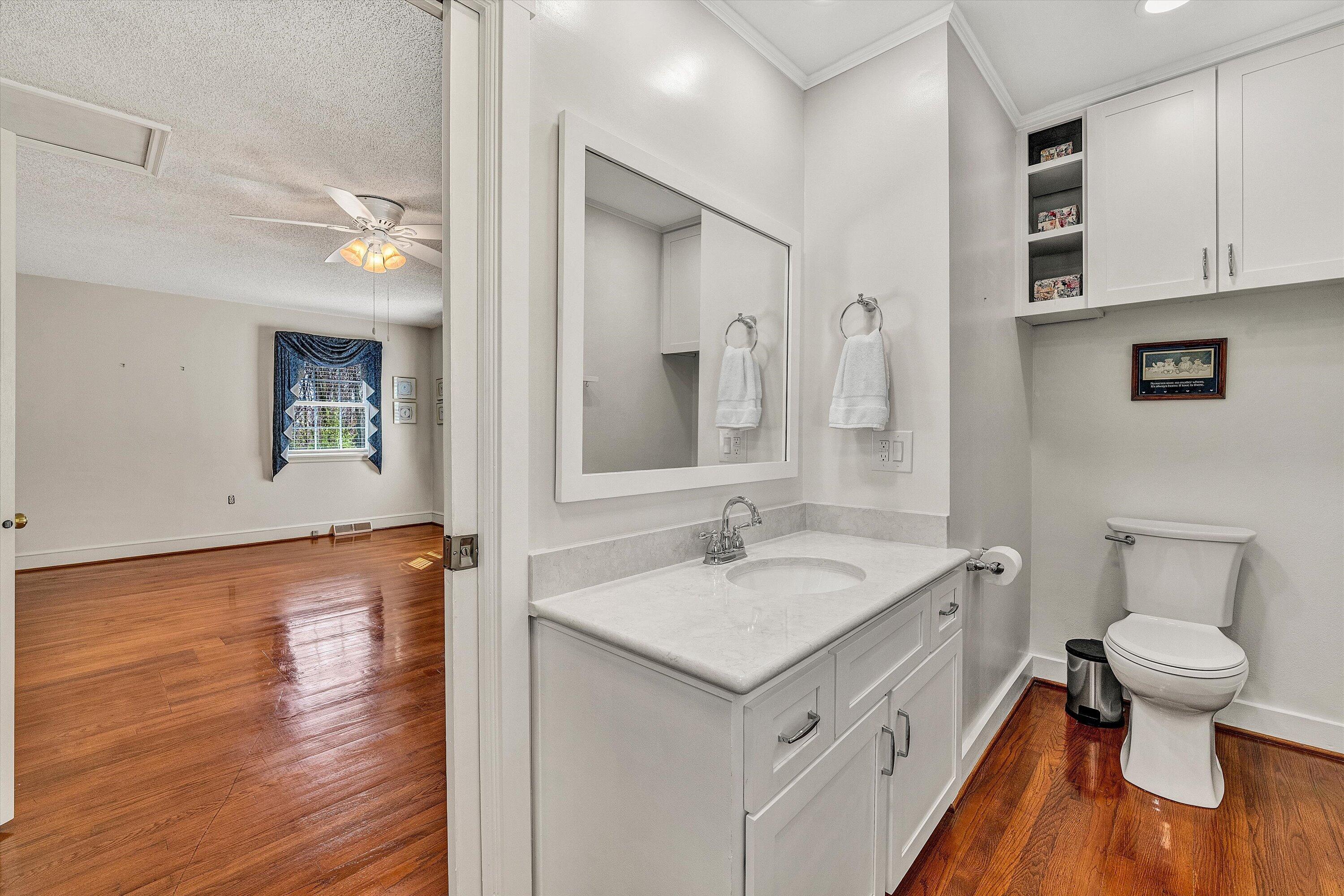 610 Murphy Road Collinsville, VA 24078 - Photo 19 of 44 19-Primary Bathroom