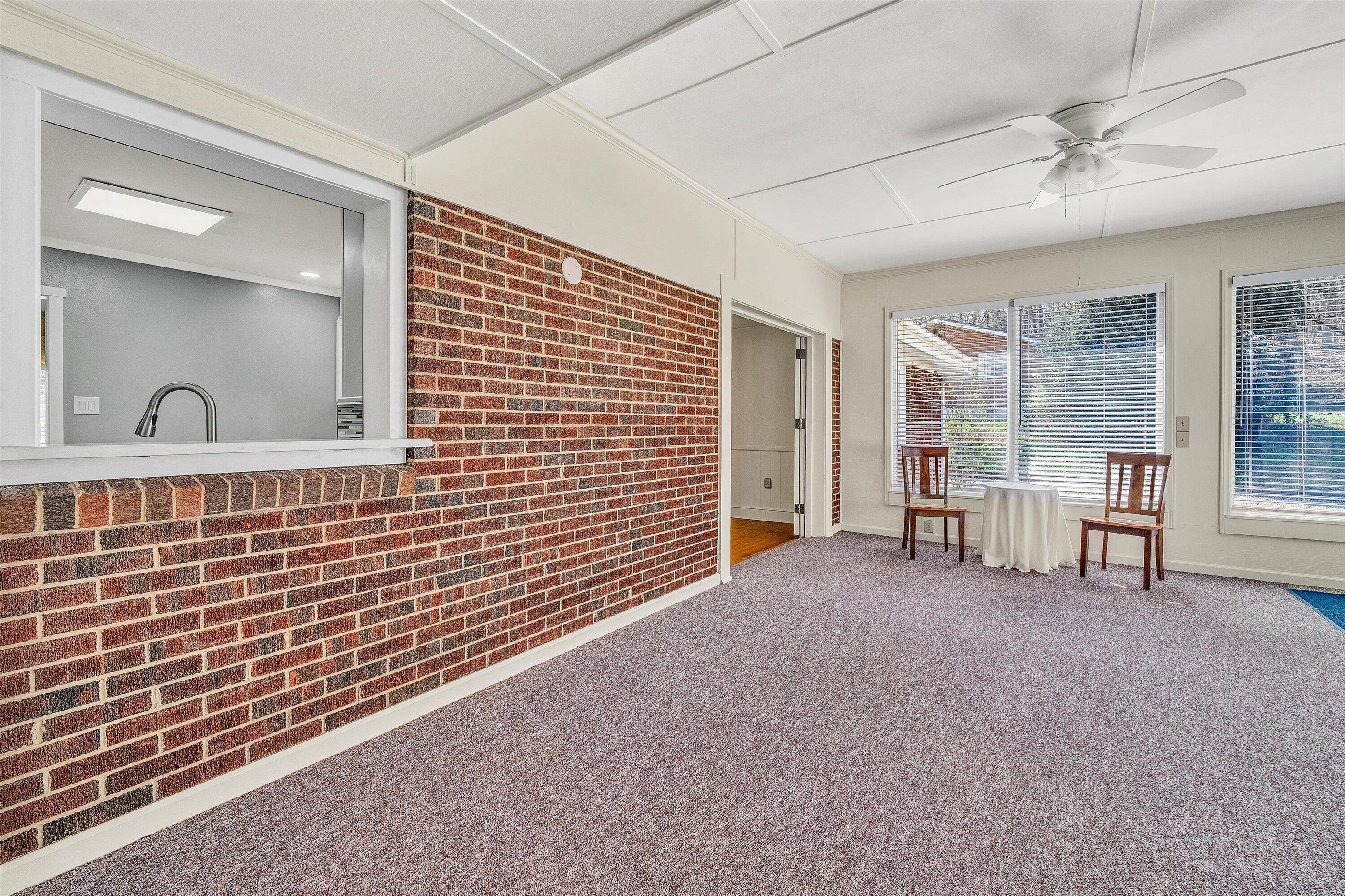 610 Murphy Road Collinsville, VA 24078 - Photo 22 of 44 22-Family Room