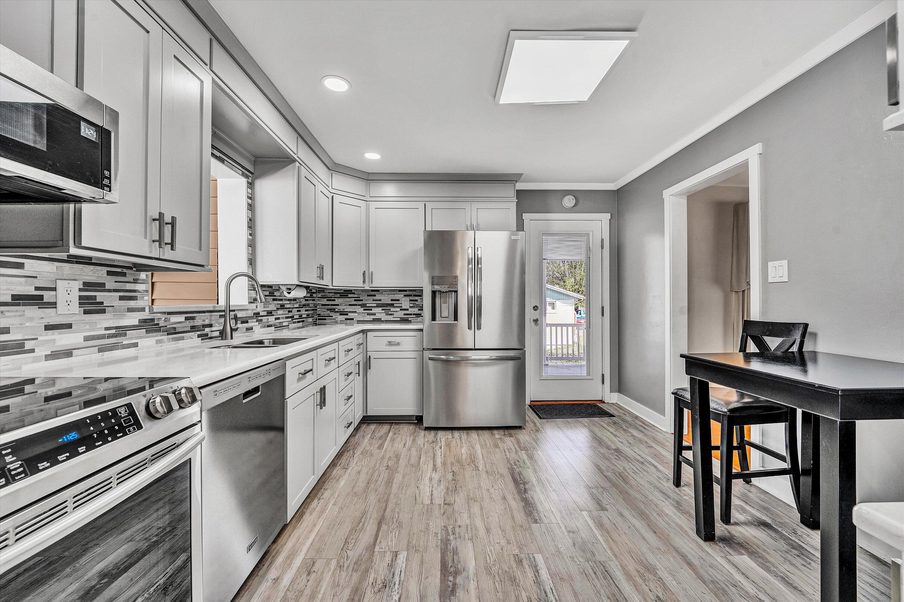 610 Murphy Road Collinsville, VA 24078 - Photo 10 of 44 10-Eat-In Kitchen