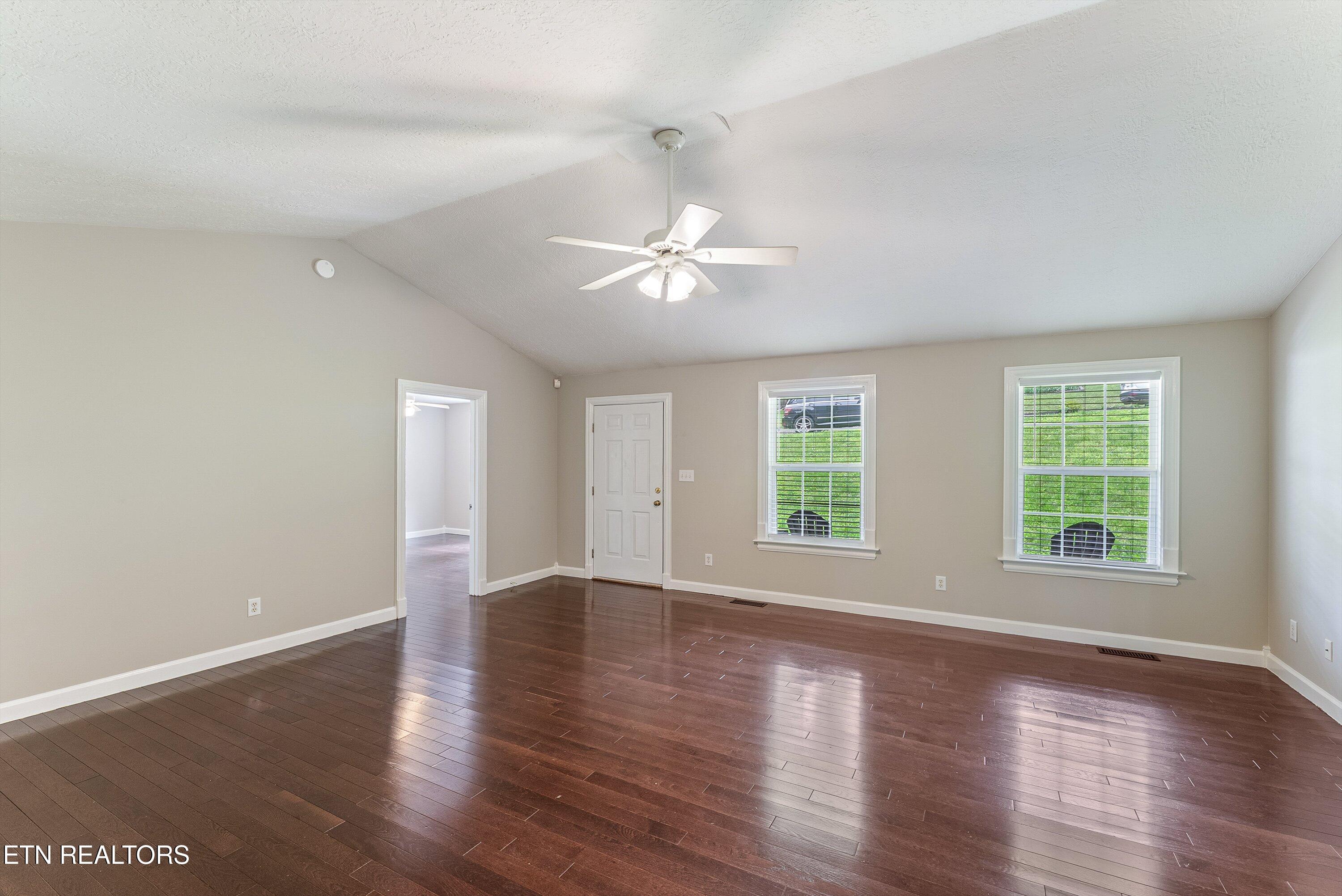 6133 Weems Road Knoxville, TN 37918 - Photo 6 of 34 05-Living A4
