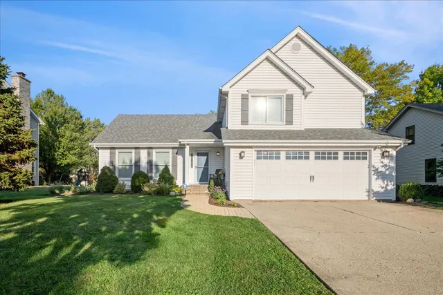 $575,000 | 1110 Cedar Creek Drive, Lake Zurich, IL 60047
