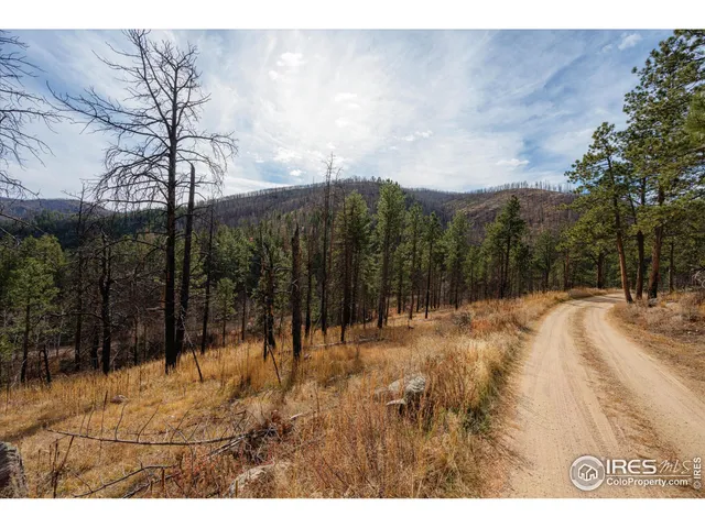 a view of outdoor space with mountain view