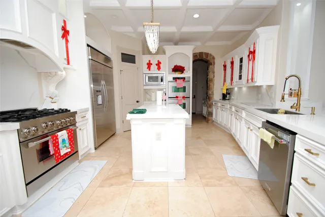 $6,450 | 15823 Medina Lake Lane, Cypress, TX 77429