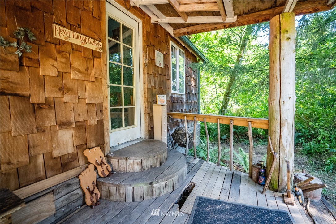 14306 Vantine Road Southeast Tenino, WA 98589 - Photo 12 of 34 Gallery Image 12