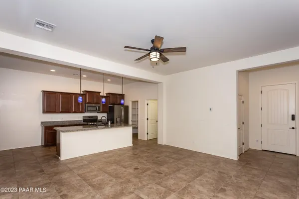 $2,260 | 926 North Gomez Street, Dewey, AZ 86327