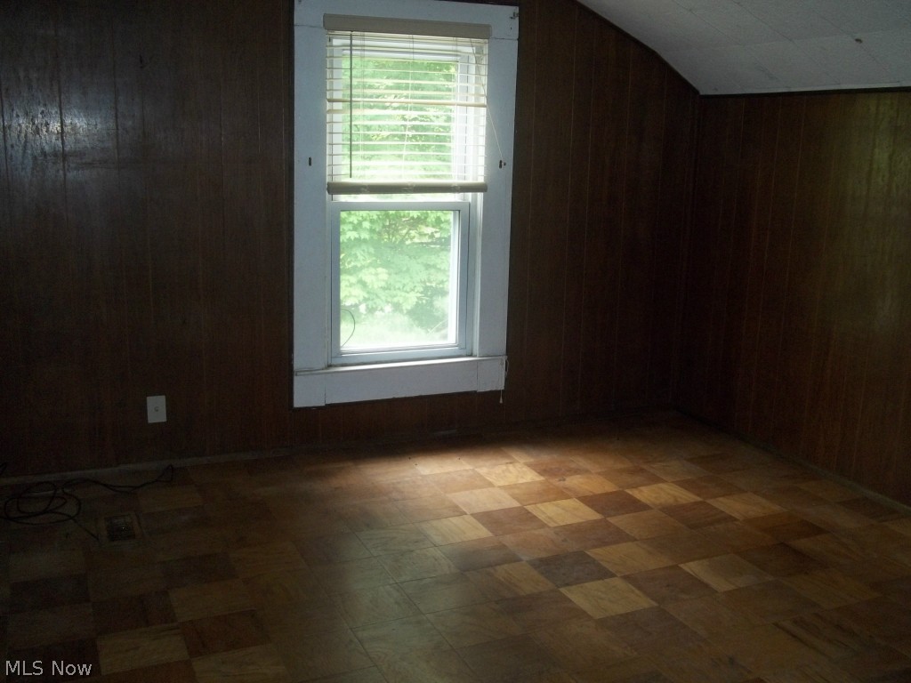 11232 Taylor Wells Road Chardon, OH 44024 - Photo 17 of 18 Gallery Image 17