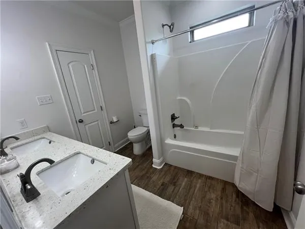 $2,400 | 2708 Volpe Drive, Chalmette, LA 70043