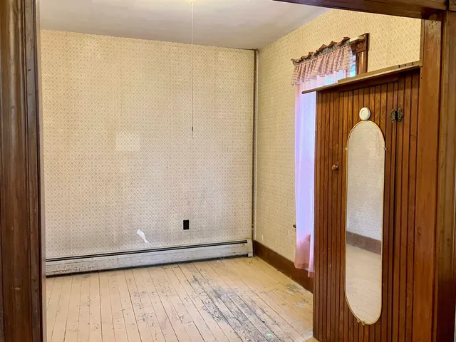 $165,000 | 77 Buffalo Street, Hardwick, VT 05843