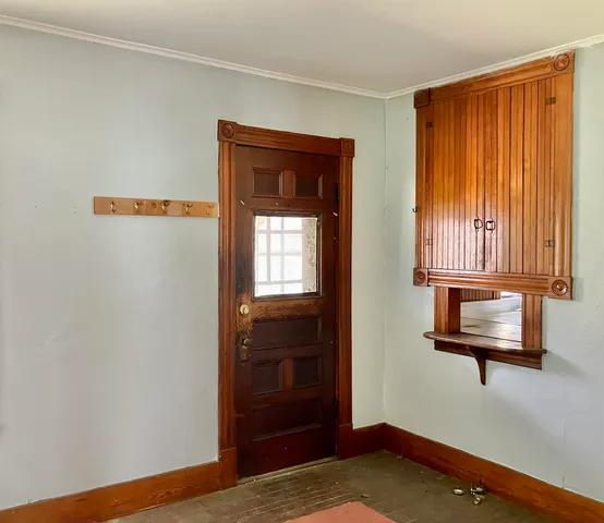 $165,000 | 77 Buffalo Street, Hardwick, VT 05843