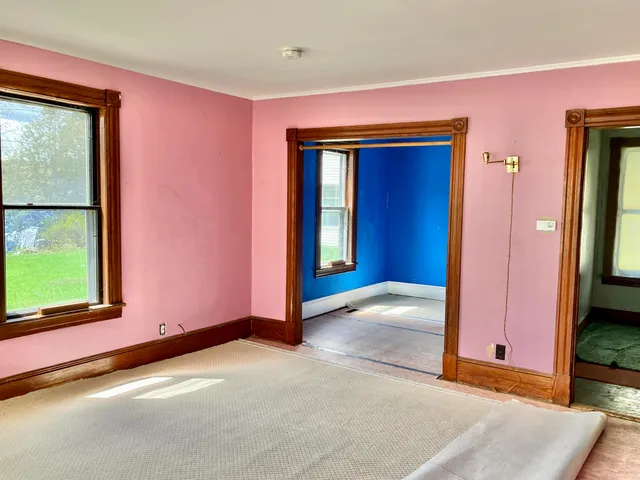 $165,000 | 77 Buffalo Street, Hardwick, VT 05843