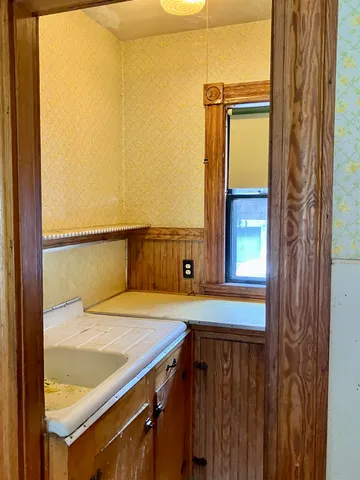 $165,000 | 77 Buffalo Street, Hardwick, VT 05843