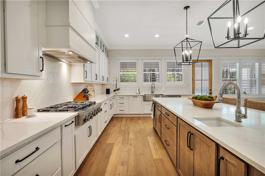 235 Kings Way St. Simons Island, GA 31522 - Photo 16 of 54