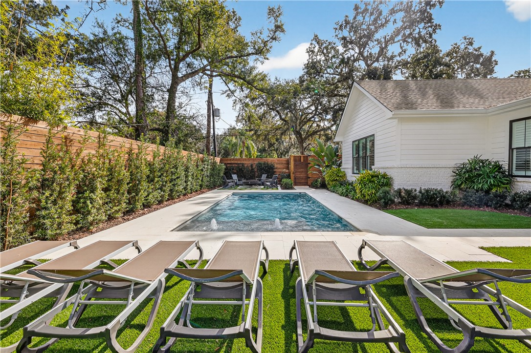 235 Kings Way St. Simons Island, GA 31522 - Photo 8 of 54