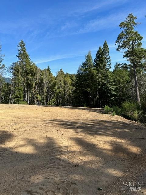 Beautiful and private building site.