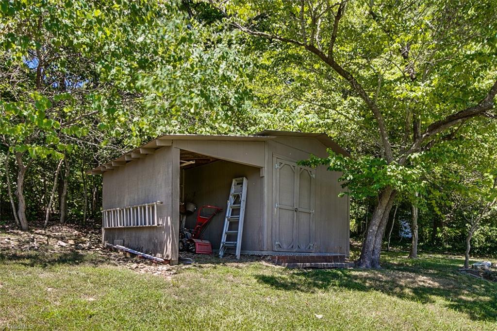 1206 Pepperidge Road Asheboro, NC 27205 - Photo 29 of 30 Gallery Image 29