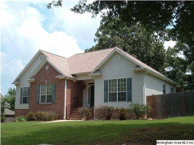117 King Charles Way Alabaster, AL 35007 - Photo 3 of 32