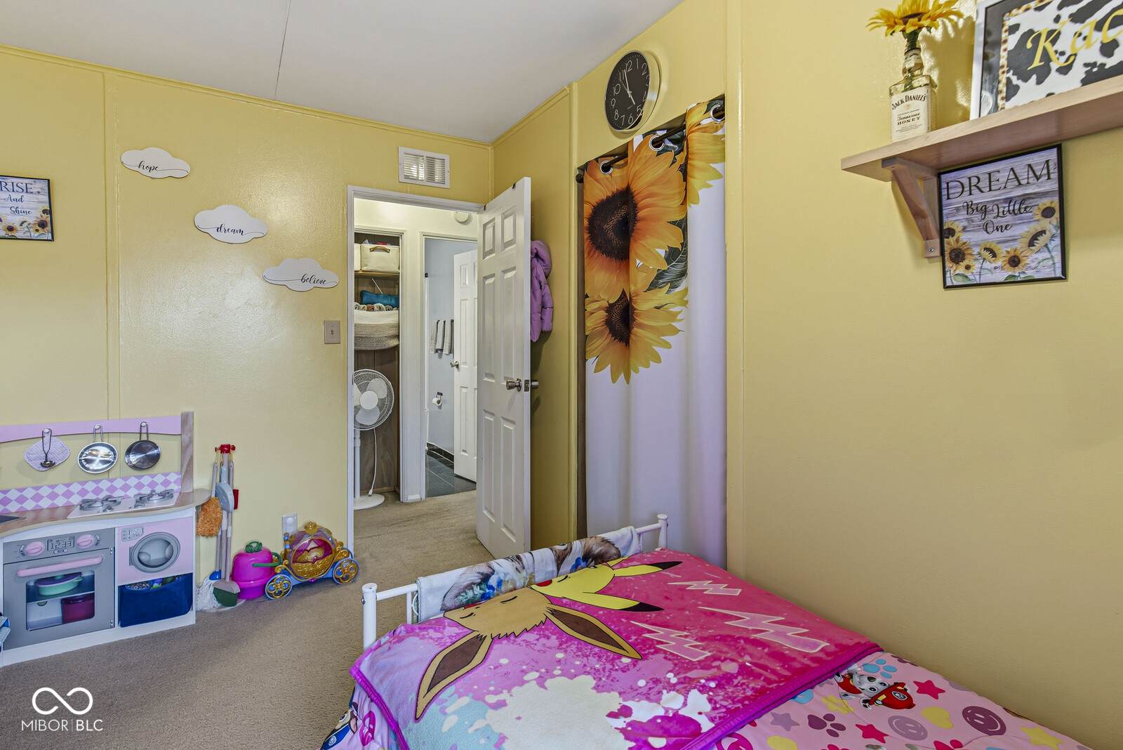 1835 East 75th Street Indianapolis, IN 46240 - Photo 14 of 24