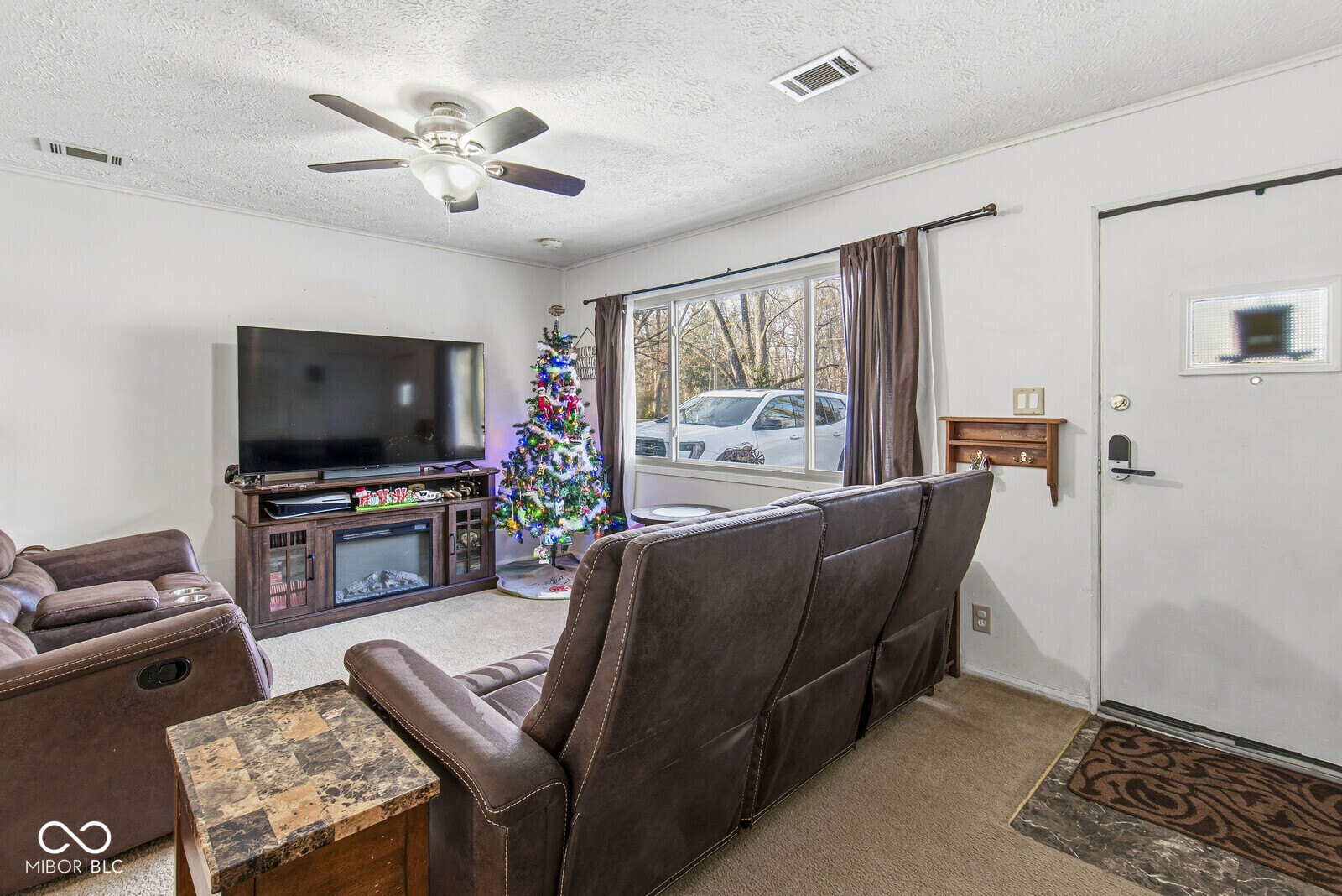 1835 East 75th Street Indianapolis, IN 46240 - Photo 4 of 24