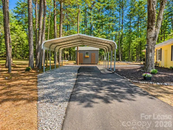 $1,850 | 2736 Miranda Road, Charlotte, NC 28216