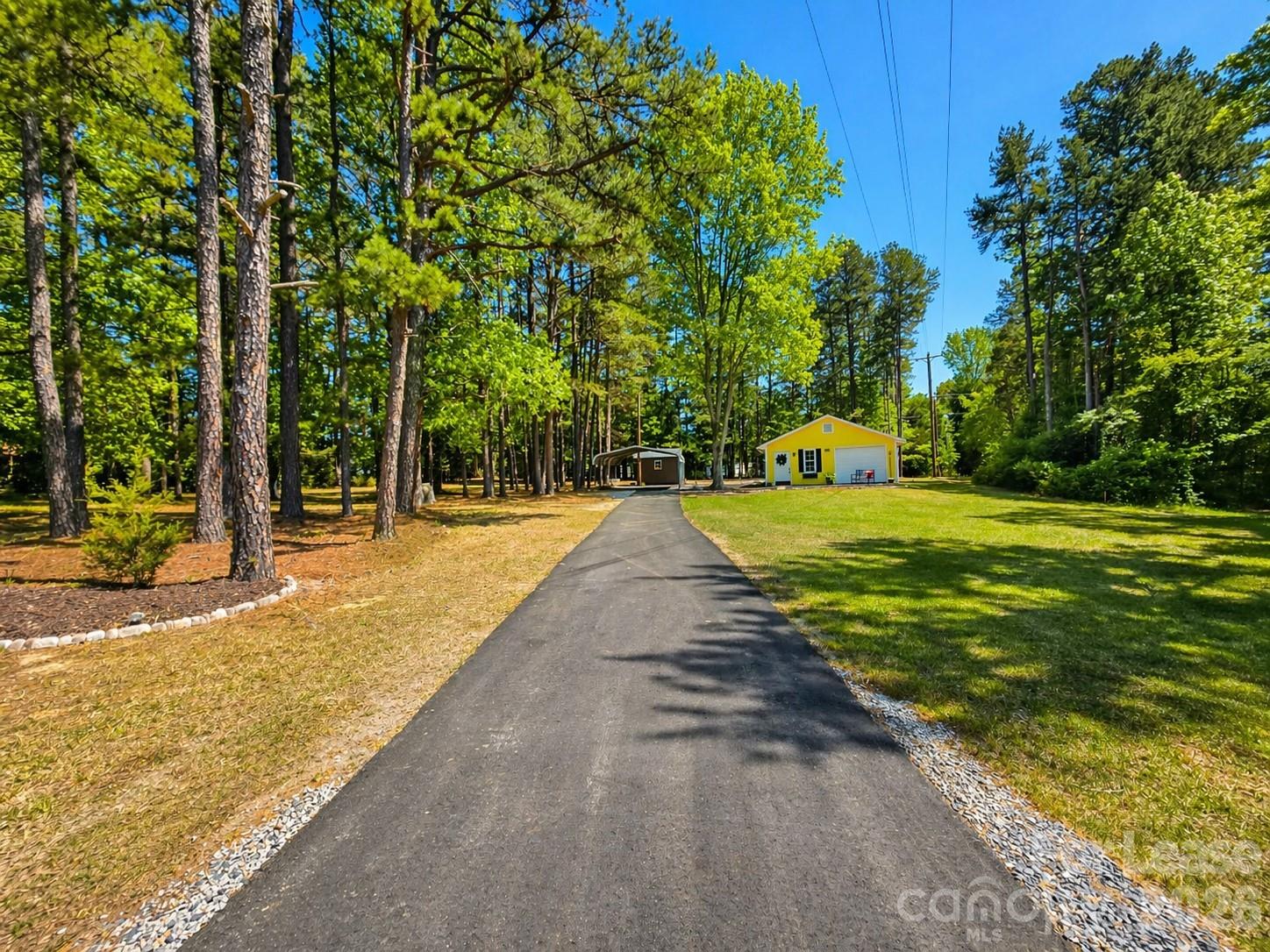 2736 Miranda Road Charlotte, NC 28216 - Photo 12 of 12