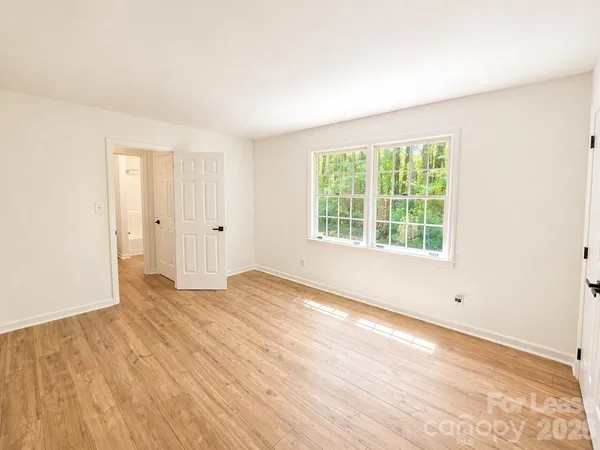 $1,850 | 2736 Miranda Road, Charlotte, NC 28216