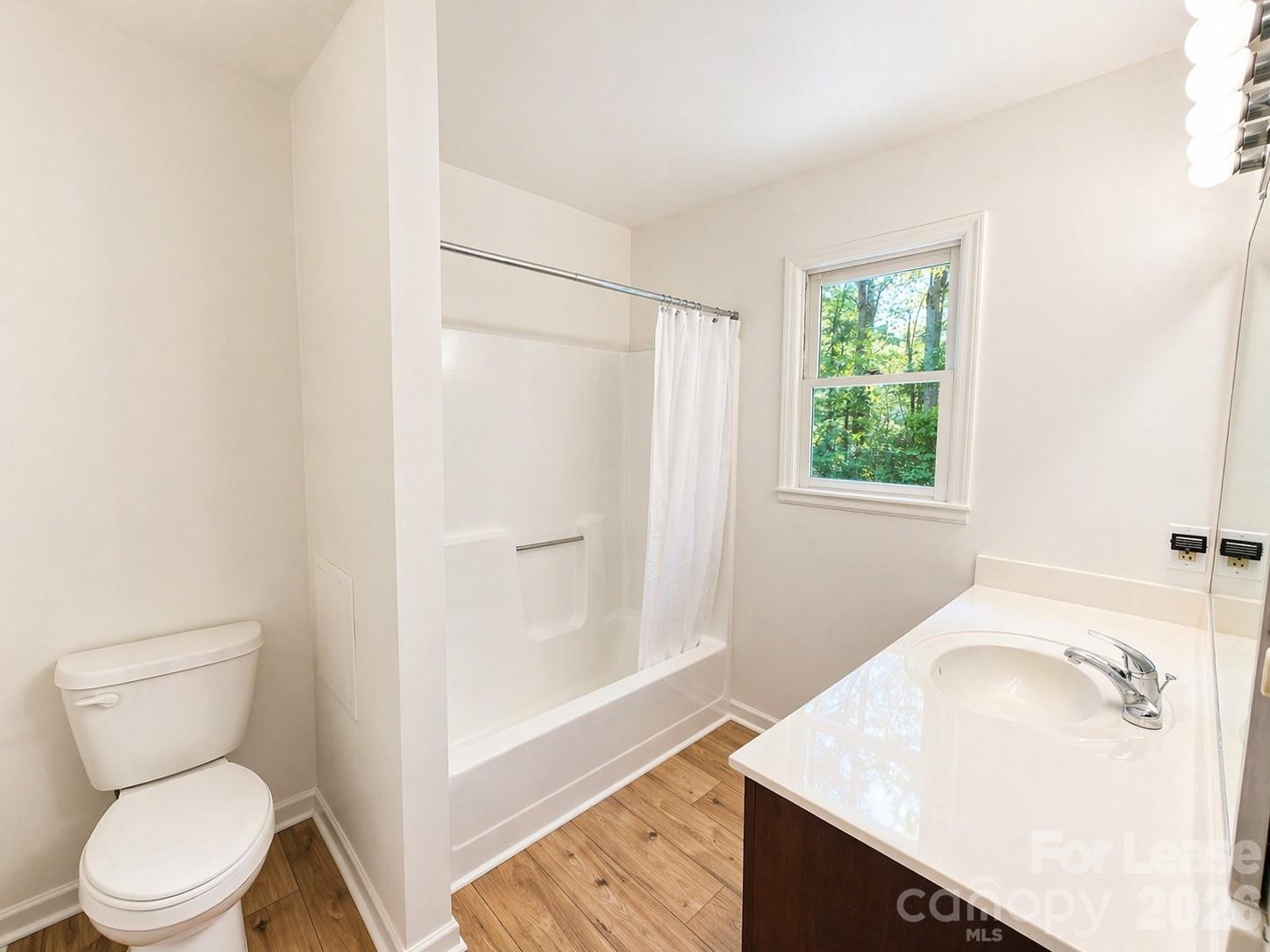 2736 Miranda Road Charlotte, NC 28216 - Photo 8 of 12