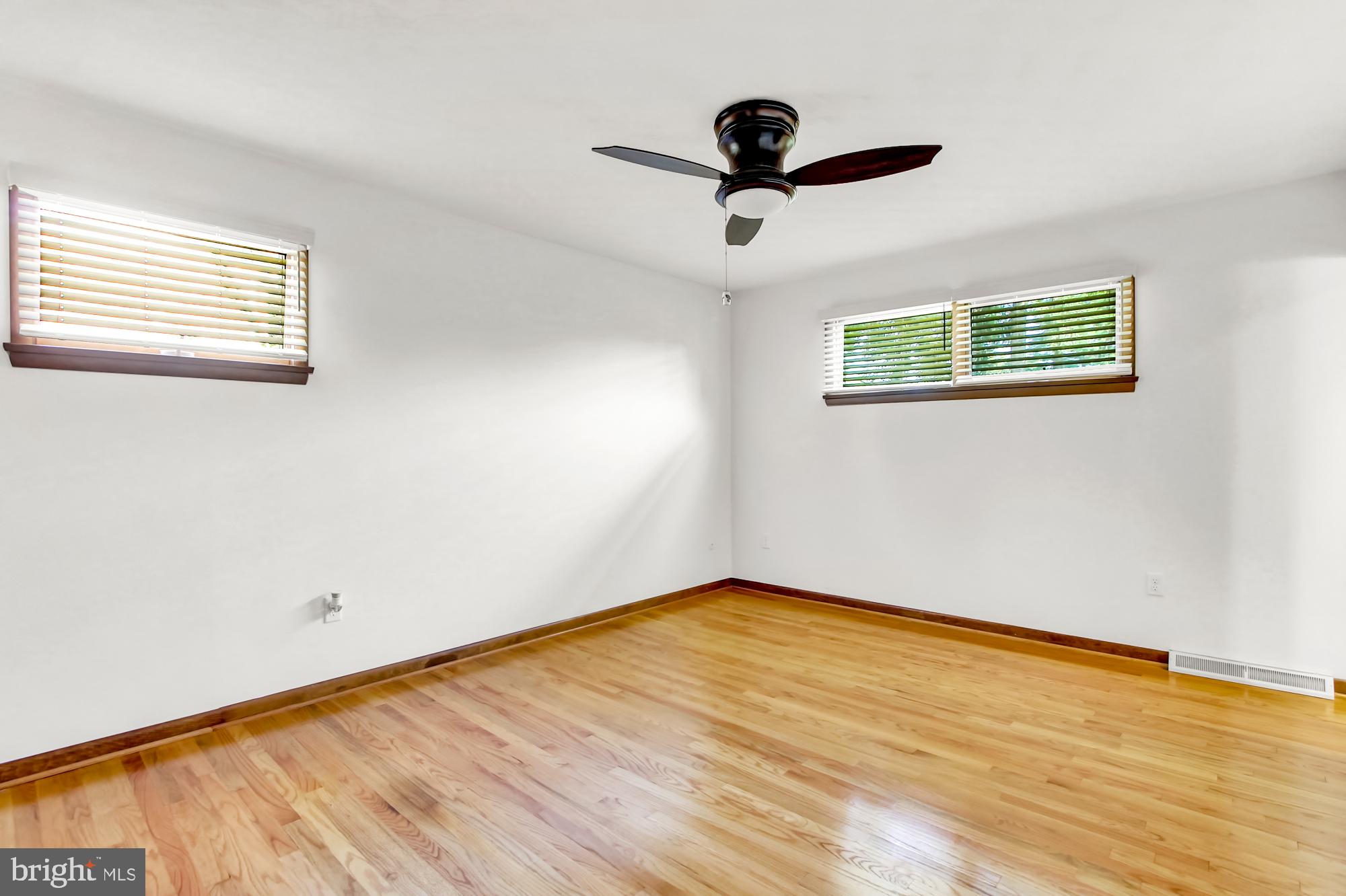 1945 Hampton Road York, PA 17408 - Photo 18 of 28 Gallery Image 18