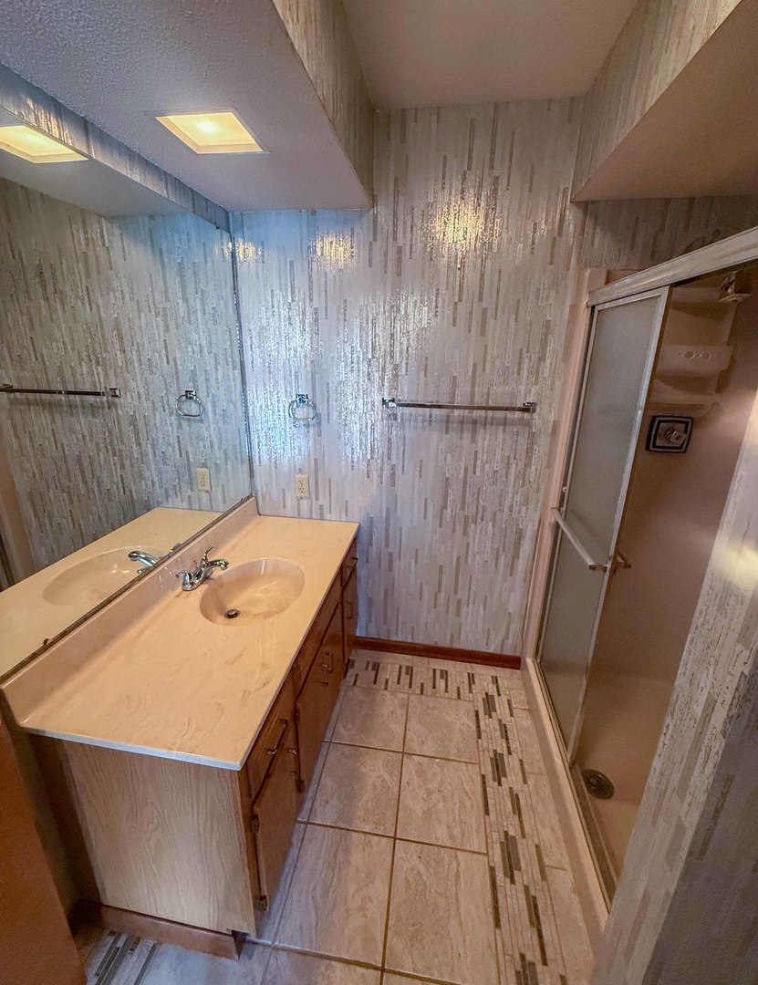 1139 Lakeridge Road Danville, IL 61832 - Photo 16 of 39