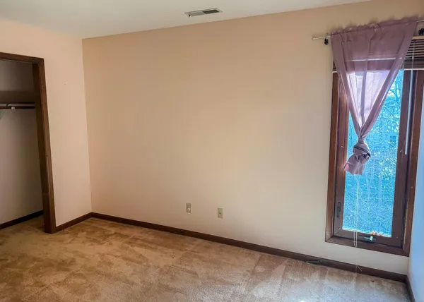 $265,900 | 1139 Lakeridge Road, Danville, IL 61832