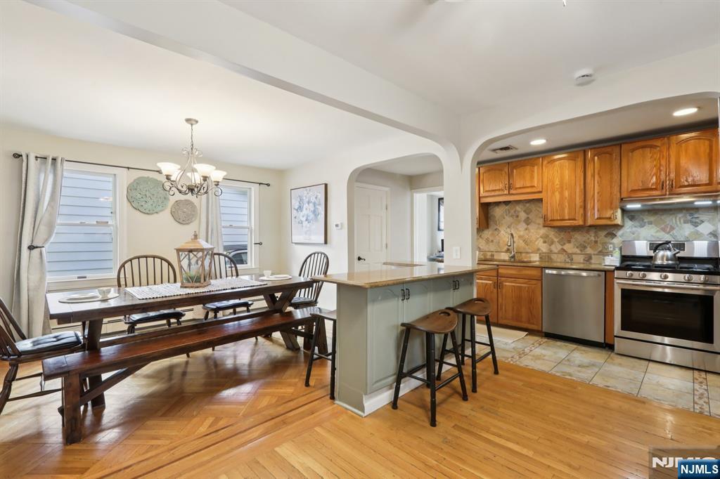 21 Rowe Street Bloomfield, NJ 07003 - Photo 13 of 39