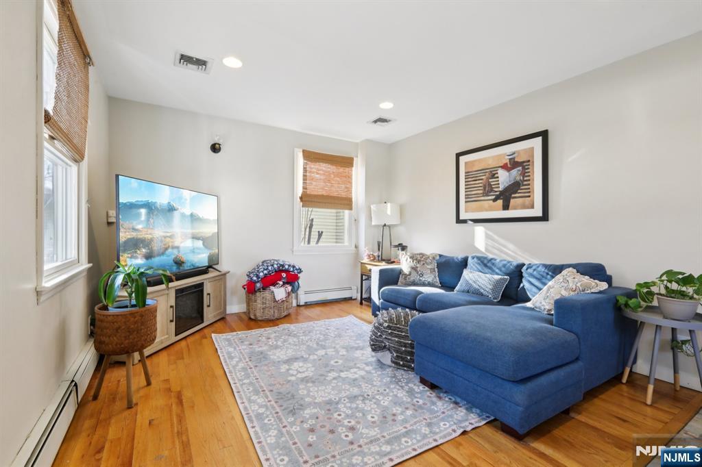 21 Rowe Street Bloomfield, NJ 07003 - Photo 18 of 39