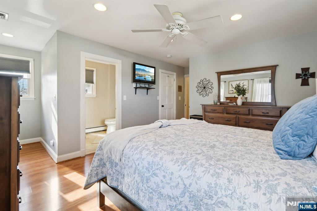 21 Rowe Street Bloomfield, NJ 07003 - Photo 23 of 39