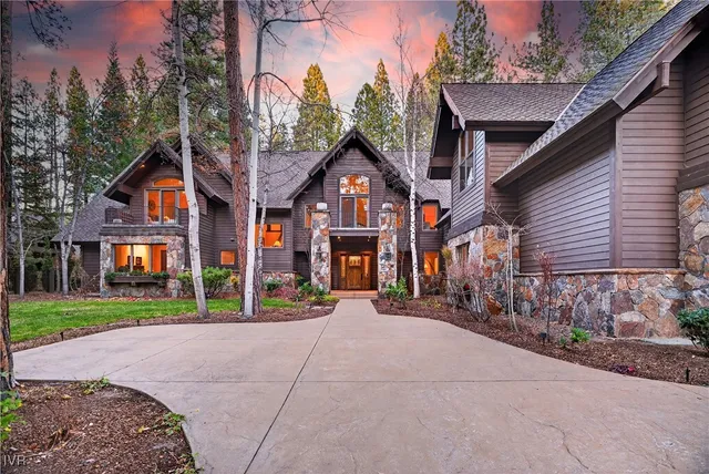 $10,850,000 | 1056 Lakeshore Boulevard, Incline Village, NV 89451