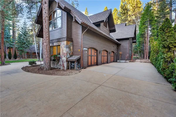$10,850,000 | 1056 Lakeshore Boulevard, Incline Village, NV 89451