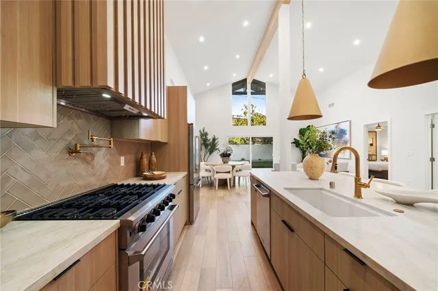 $1,955,000 | 17442 Coronado Lane, Huntington Beach, CA 92647